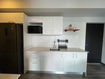 Se alquila apartamento en Mata Redonda San José 26-1037