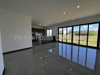 Venta de Magnifica Casa en Alajuela / Mls. 26-1411 OFC JB