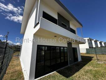 Venta de Magnifica Casa en Alajuela / Mls. 26-1411 OFC JB