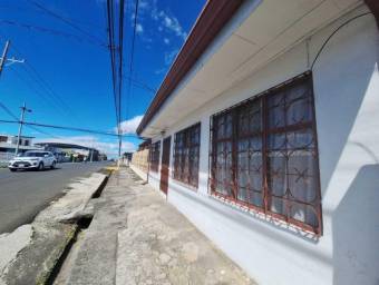  House Comercial Use for Sale San Rafael, Heredia #26-1308