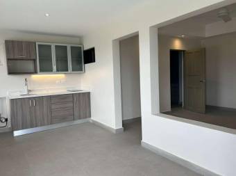 Se alquila apartamento en San Rafael Escazú 26-1238