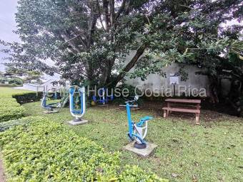 Se alquila apartamento en Ulloa Heredia 26-1432