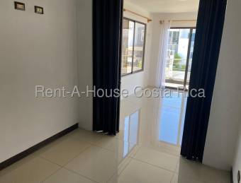 Se alquila apartamento en Ulloa Heredia 26-1432