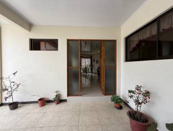 Se vende casa en San Pablo Heredia 26-403