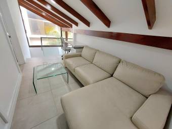 Casa amplia e iluminada en Lindora...apúrate y cómprala ya 