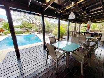 Casa amplia e iluminada en Lindora...apúrate y cómprala ya 