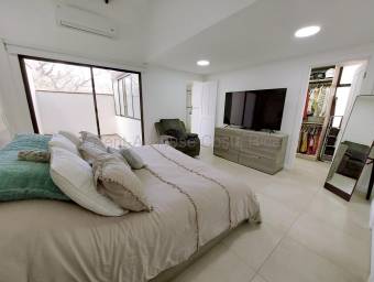 Casa amplia e iluminada en Lindora...apúrate y cómprala ya 