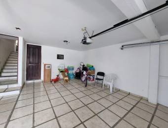 Se vende casa con mucha luz natural en San Pablo Heredia 26-1080