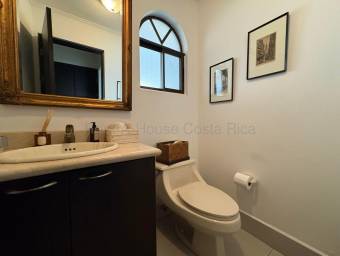 Se vende espaciosa casa en San Antonio Belén 26-1494