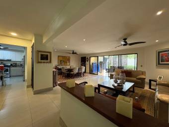 Se vende espaciosa casa en San Antonio Belén 26-1494