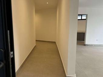 Se alquila apartamento en San Rafael Escazú 26-1240