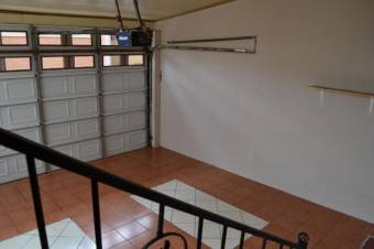 se vende casa con excelente ubicacion en santa barbara 20-95