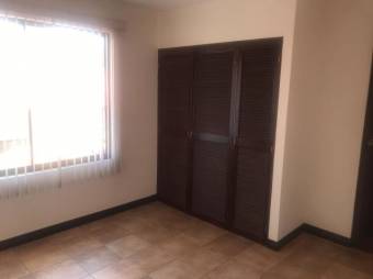 se vende casa en guachipelin norte 20-599