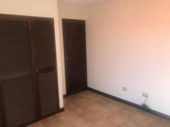 se vende casa en guachipelin norte 20-599