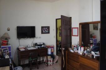 se alquila moderno apartamento en Rohrmoser 20-113