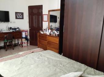 se alquila moderno apartamento en Rohrmoser 20-113