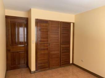 se vende casa en san joaquin de flores 