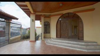 se vende espectacular casa en Rhormoser 19-499