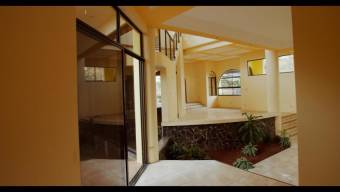 se vende espectacular casa en Rhormoser 19-499