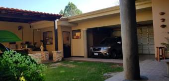 RS Vende Bella Casa en Heredia Listing 19-380