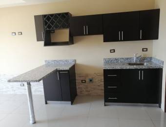 TERRAQUEA Apartamento en un segundo nivel dentro de condominio