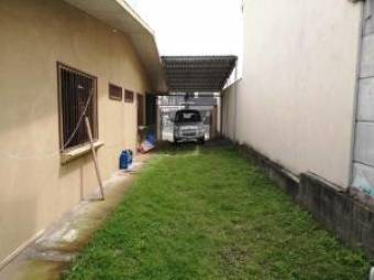 Estupenda casa con apartamento en San Isidro, Heredia. #20-262