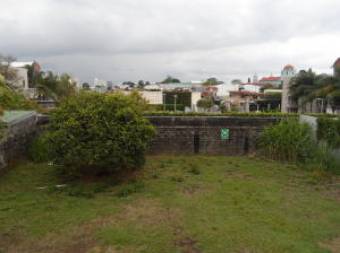 Estupenda propiedad comercial en Montes de Oca. #20-106