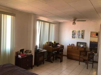 se vende espacios casa en ulloa heredia 20-623