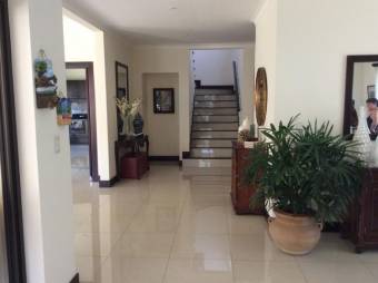 ALQUILER CON OPCION DE COMPRA CASA SANTA ANA SAN JOSE MLS-20-2106