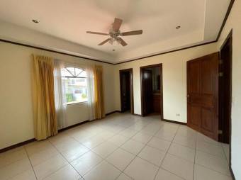 ALQUILER CASA BELEN HEREDIA MLS-21-1567