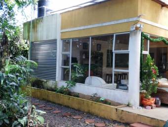 Venta de casa ubicada en  San José, Mora, Ciudad Colón