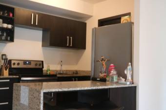 Exclusivo Apartamento   en  SantaAna.  Venta   CG-20-715