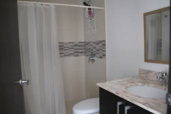 Exclusivo Apartamento   en  SantaAna.  Venta   CG-20-715