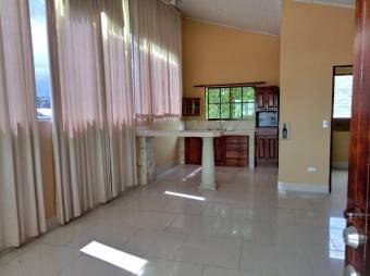 Bonito  Apartamento  en  Guápiles Centro.  En Alquiler 