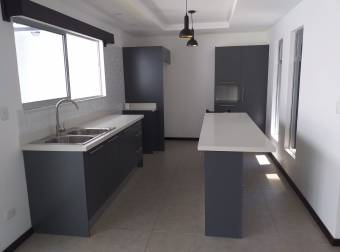 Para estrenar! SE ALQUILA Casa en condominio Terrafé, San Francisco, Heredia