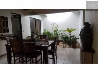 V#211 Venta Casa con Locales Comerciales / Alajuela