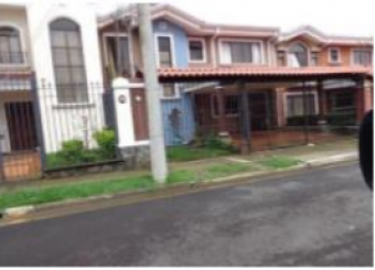 Venta de casa ubicada en Heredia, San Pablo, Urbanización Las Azaleas