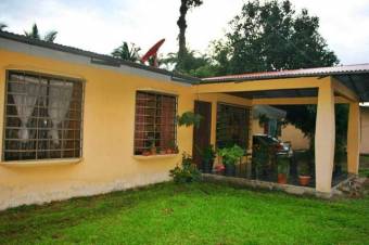 Amplia y Comoda casa en Venta, Guacimo     CG-21-985