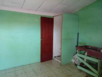 Amplia casa con dos Locales Comerciales en Venta,  Guapiles     CG-20-177