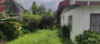 Amplia casa en Venta, Guapiles centro     CG-21-1931