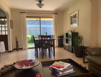 Casa en venta en San Francisco de Heredia. RAH 22-1486