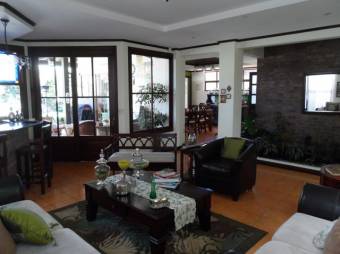 MLS-21-192 ALQUILER CASA SANTO DOMINGO HEREDIA