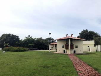 Venta de estupendo terreno en hermoso condominio de El Coyol de Alajuela. #21-261