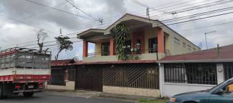 Estupenda casa en Venta, Guapiles centro             CG-21-1431