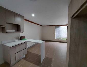 Casa en Venta en Santa Lucía de Barva, Heredia MLS #23-1112 CL