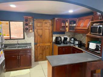 Casa en Venta en Aserrí, San José. RAH 23-2281