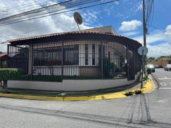 Casa en Venta en Ulloa, Heredia MLS #23-467 CL