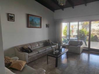 Casa en Venta en Goicoechea, San José. RAH 23-2284