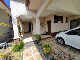 Casa en Venta en Ulloa, Heredia MLS #23-2131 CL