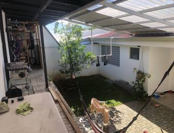 Casa en Venta en Santa Bárbara, Heredia MLS #22-1530 CL